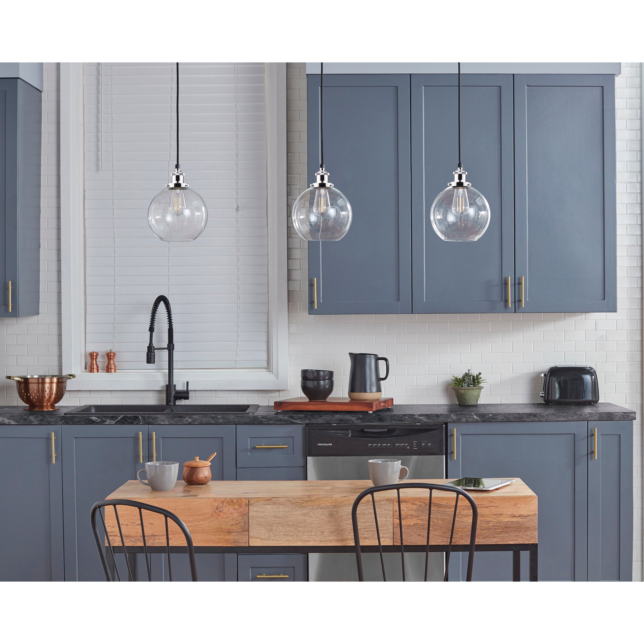 Primo Industrial Factory Pendant Light w/Glass Shade | Linea